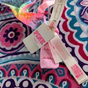 Victoria Secret-PINK T-shirt bra.